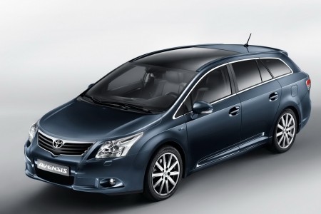 Toyota Avensis Tourer будет экспортироваться в Японию