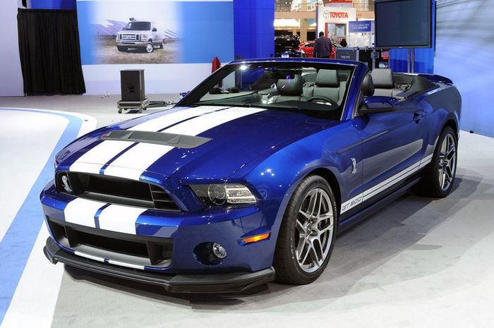 SVT отмечает юбилей с новой Shelby GT500 