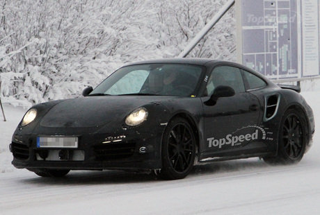 Купе Porsche 911 Turbo замечено на тестах