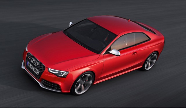 Audi опубликовало видео об ожидаемом купе 2013 Audi RS5 