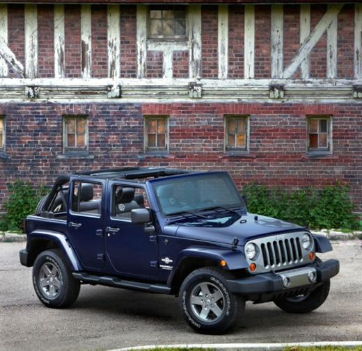 Представлен 2012 Jeep Wrangler Freedom Edition 