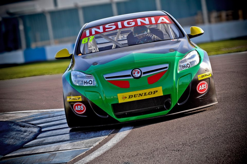 Thorney Motorsport тестируют Insignia для BTCC