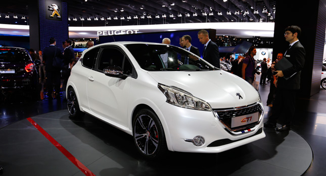 Peugeot сокращает производство нового 208 Supermini 