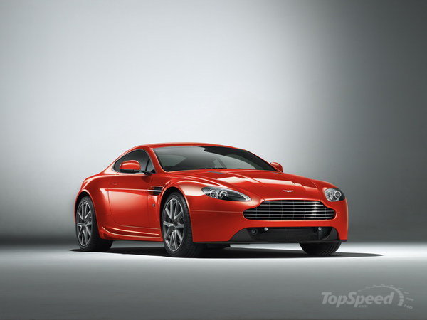 Aston Martin представляет Vantage модельного ряда 2013 года 