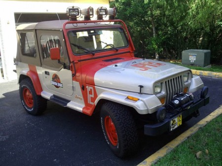 На аукцион выставили Jeep Wrangler Jurassic Park edition