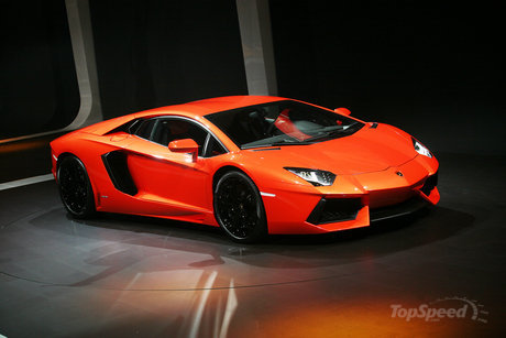 Lamborghini отзывает партию Aventador