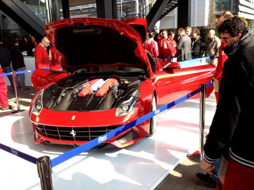 Первые “живые” фотографии Ferrari F12 Berlinetta 