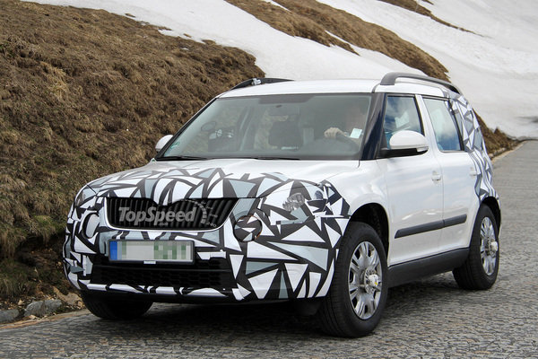 Skoda Yeti модельного ряда 2013 года 