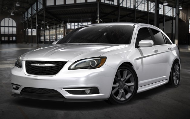 Mopar покажет в Детройте Chrysler 200 Super S и Dodge Charger Redline 