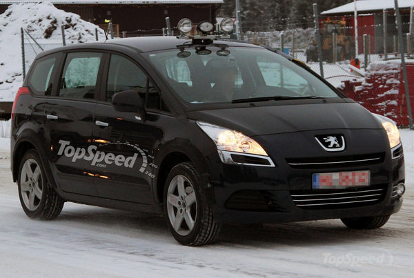 2013 Peugeot 5008