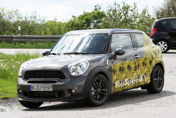 Купе Mini Countryman впервые попало в объективы камер 