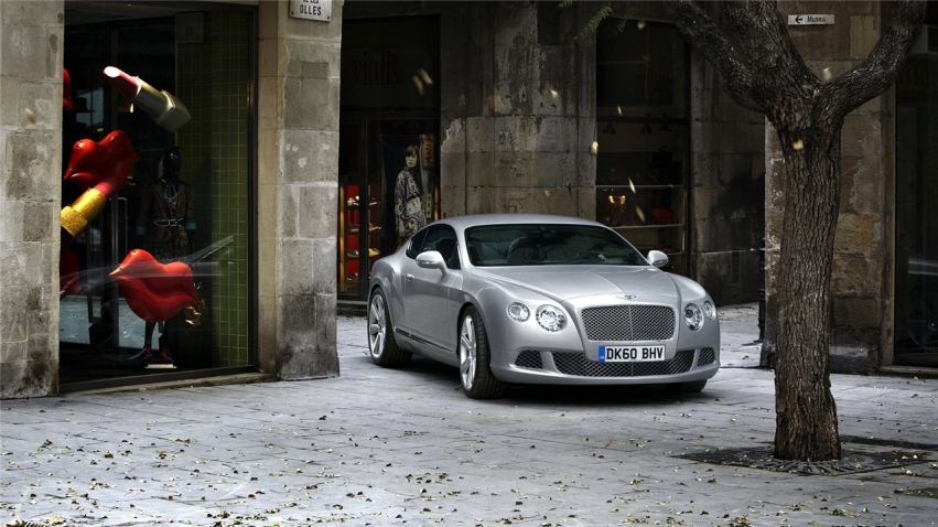 Bentley сообщила стоимость «бюджетного» купе Continental GT