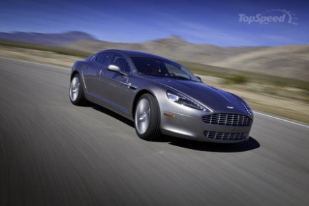 Aston Martin Rapide участвует в заездах по Нюрбургрингу и Неваде