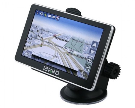 Lexand ST-5300: компактный бюджетный GPS-навигатор с мощным железом