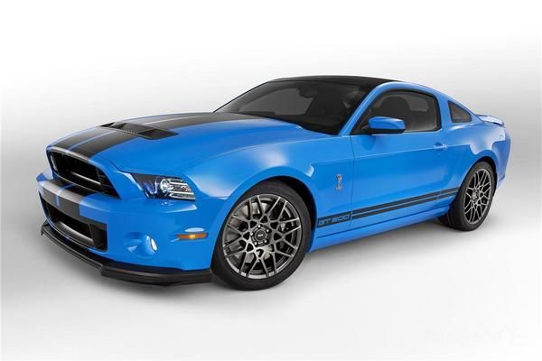 Новенький Shelby GT500 модельного ряда 2013 года уйдёт с молотка