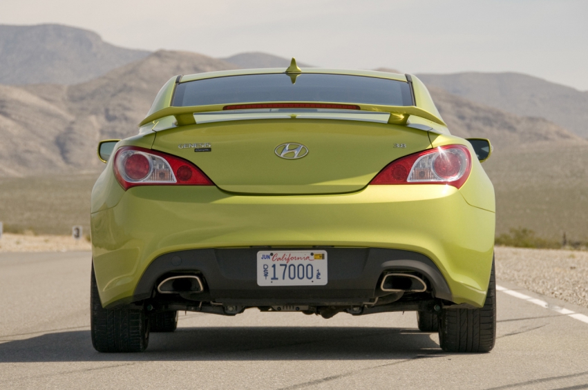 Авто обои Hyundai Genesis Coupe 2010