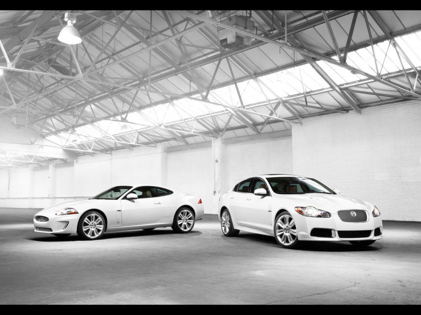 Авто обои Jaguar Jaguar XKR white 2010