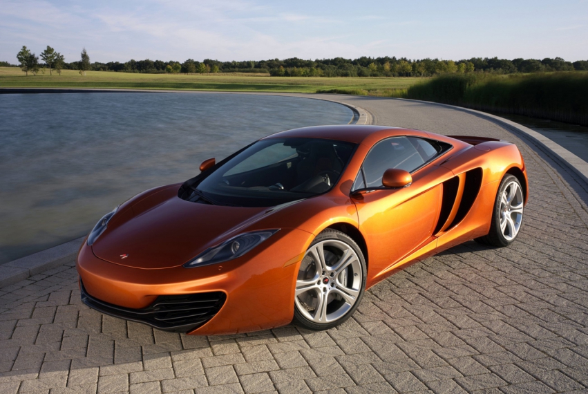 Авто обои McLaren MP4-12C