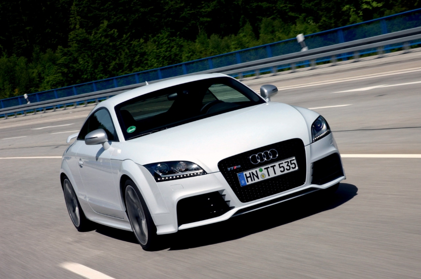 Авто обои Audi TT RS 2010