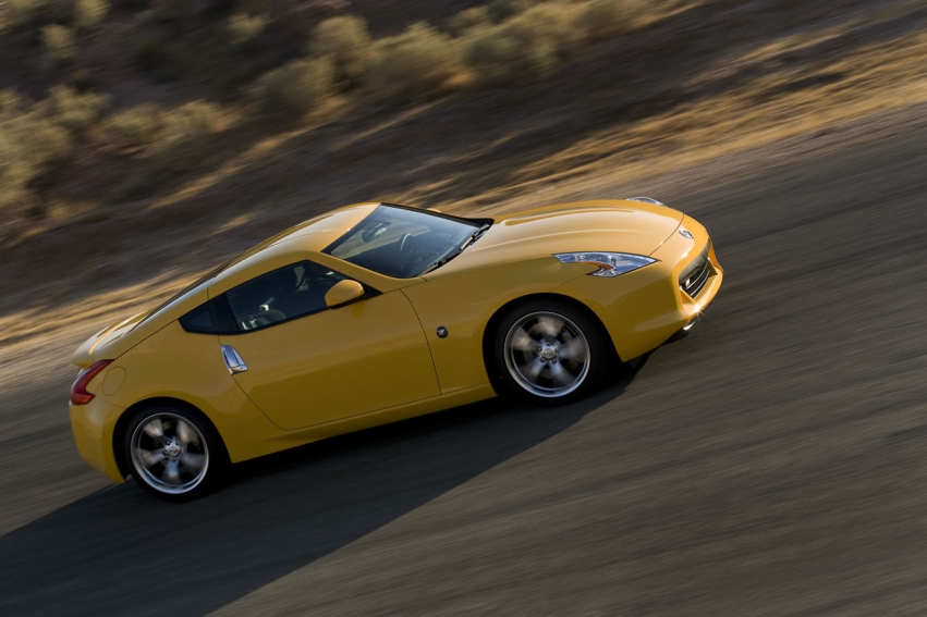 Авто обои Nissan Nissan 370Z 2010