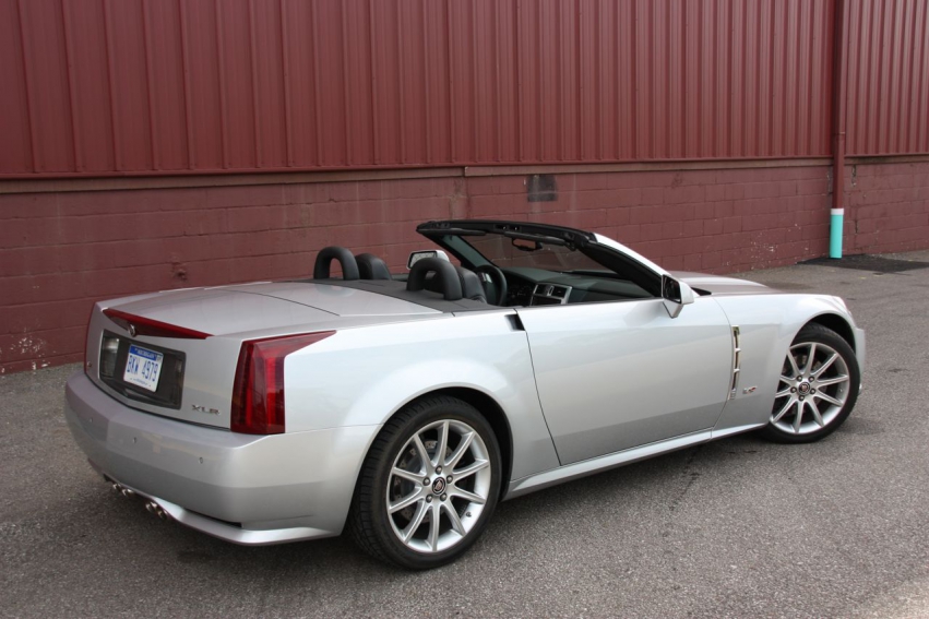 Авто обои Cadillac Cadillac XLR-V 2009