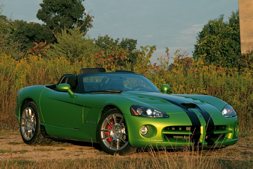 Авто обои Dodge Dodge Viper SRT-10 2008