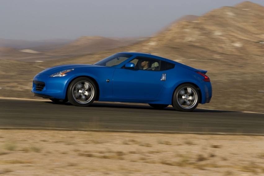 Авто обои Nissan Nissan 370Z 2010