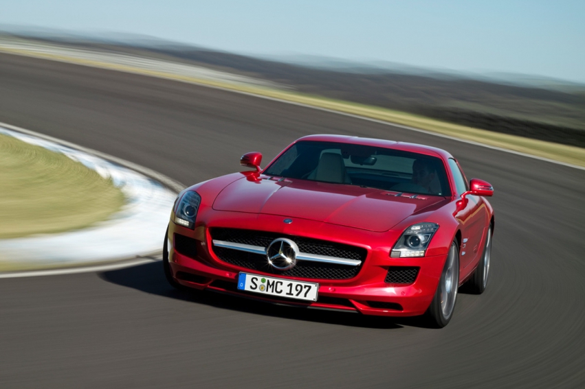 Авто обои Mercedes-Benz SLS AMG 2010