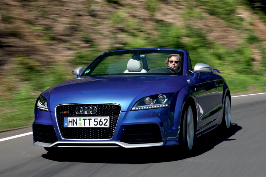 Авто обои Audi TT RS 2010