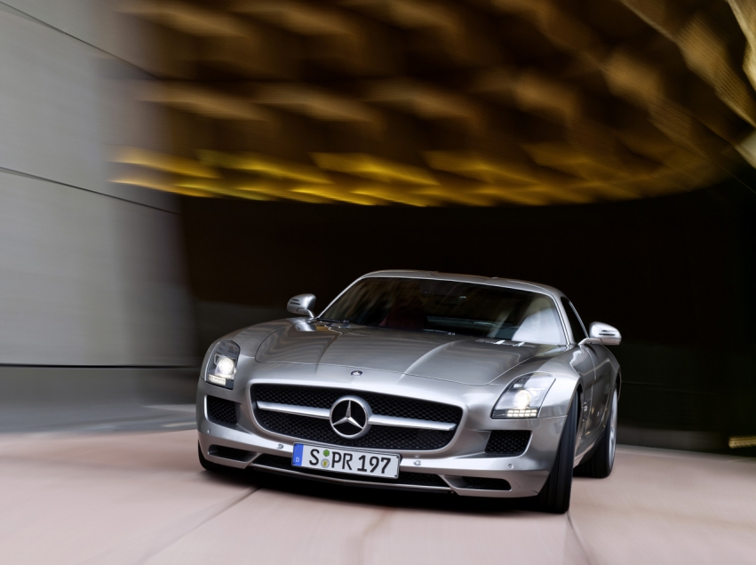 Авто обои Mercedes-Benz SLS AMG 2010