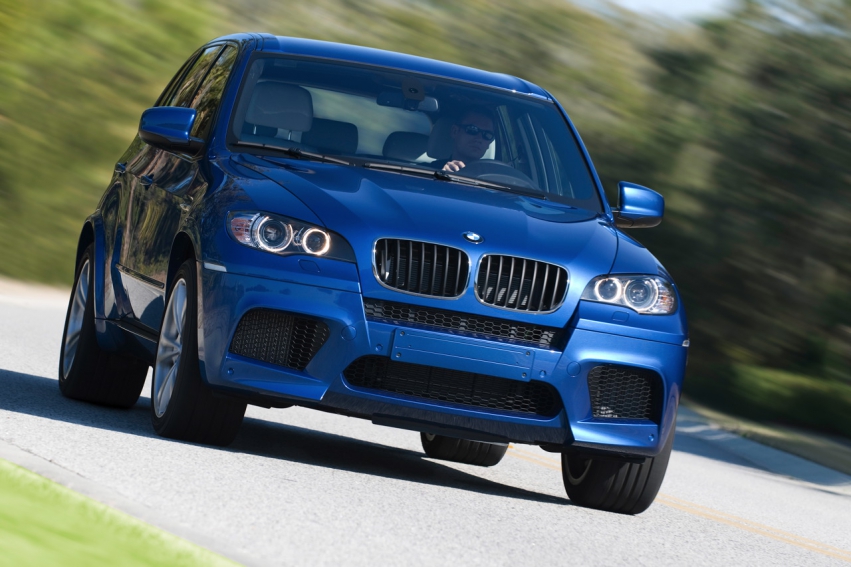 Авто обои BMW X5 M