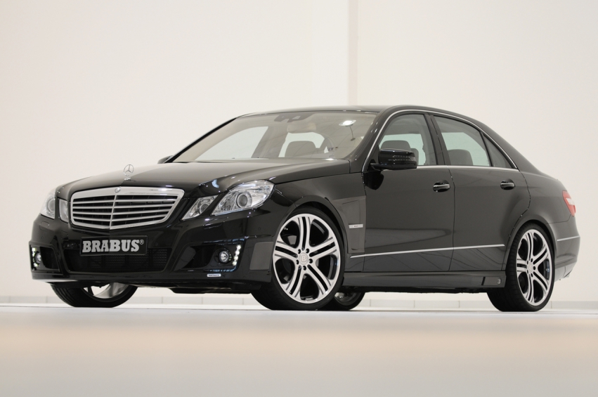 Авто обои Mercedes-Benz E Class 2009 - BRABUS 