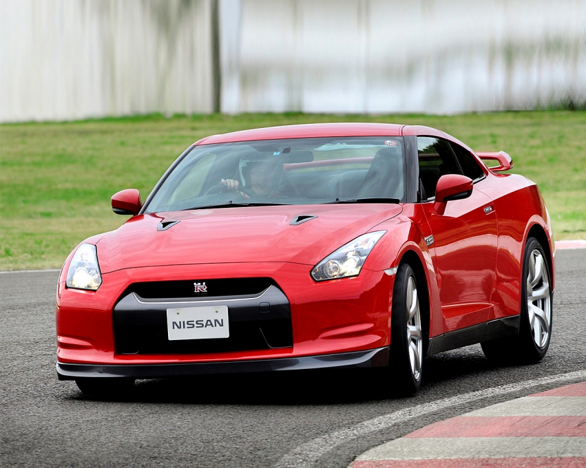 Авто обои Nissan Nissan GT-R 2008