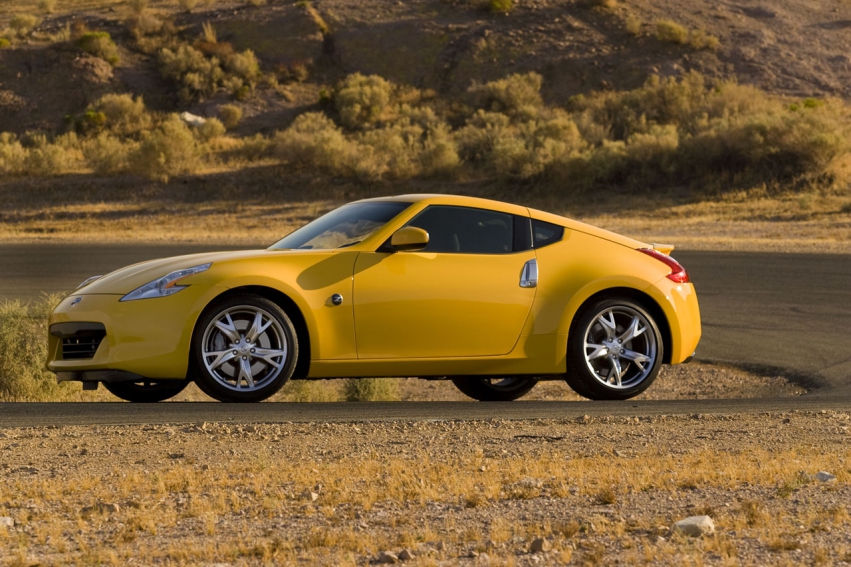 Авто обои Nissan Nissan 370Z 2010