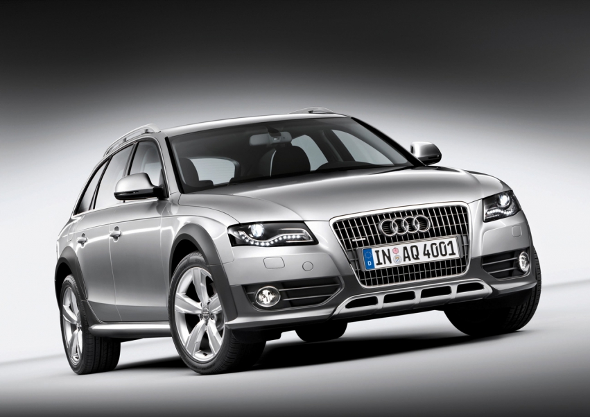 Авто обои Audi Audi A4 allroad quattro 2010