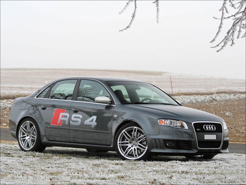 Авто обои Audi Audi RS4 Sedan (B7,8E)