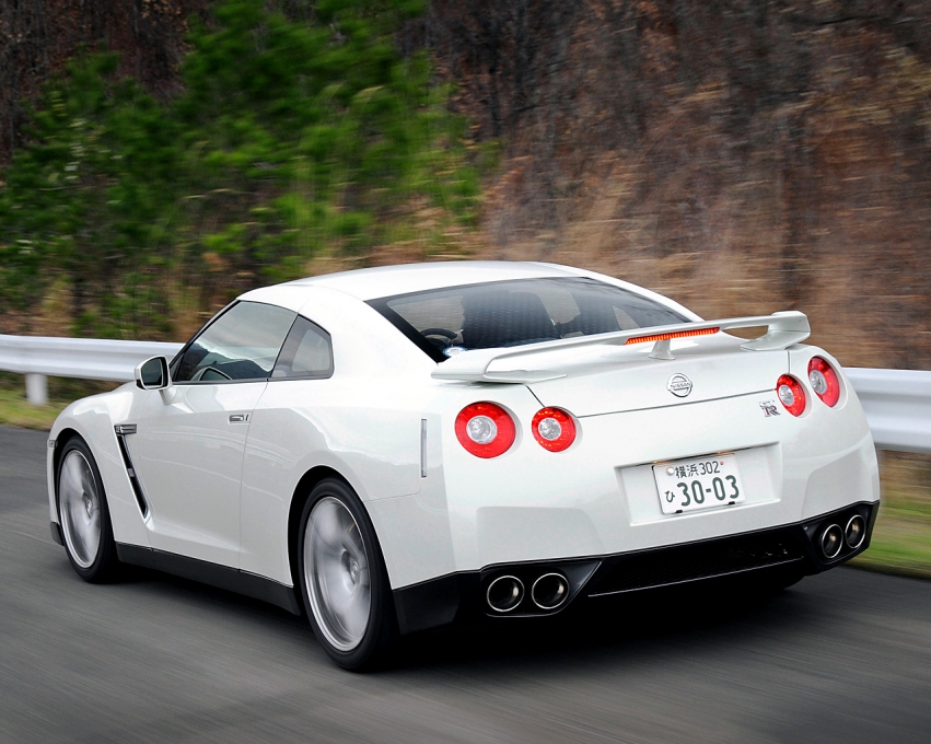 Авто обои Nissan Nissan GT-R 2008