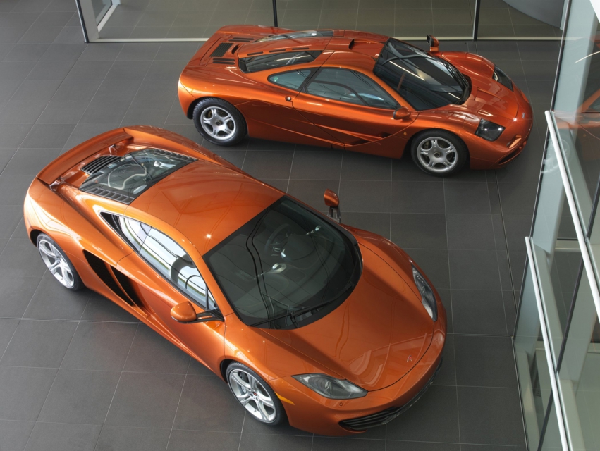 Авто обои McLaren MP4-12C