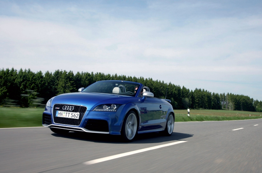 Авто обои Audi TT RS 2010