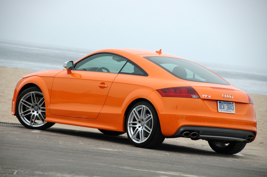 Авто обои Audi TTS in orange