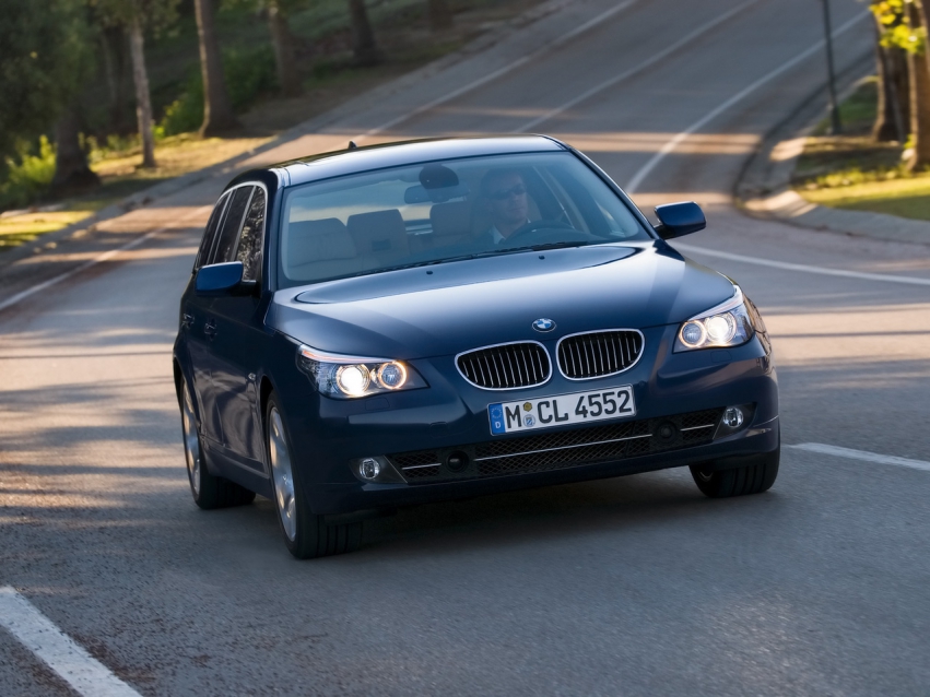 Авто обои BMW 2008 BMW 5 Series
