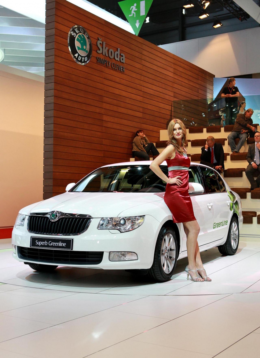 Авто обои Skoda Skoda Superb GreenLine 2008