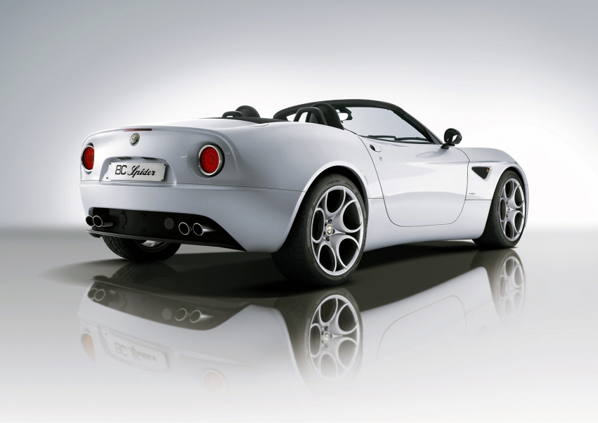 Авто обои Alfa Romeo Alfa Romeo 8C Spider