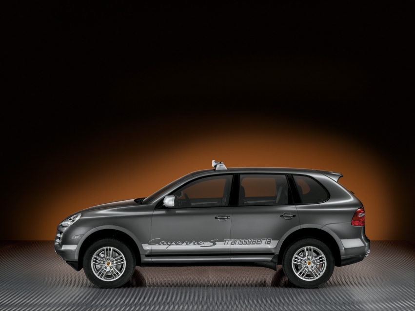 Авто обои Porsche Porsche Cayenne S Transsyberia 2009