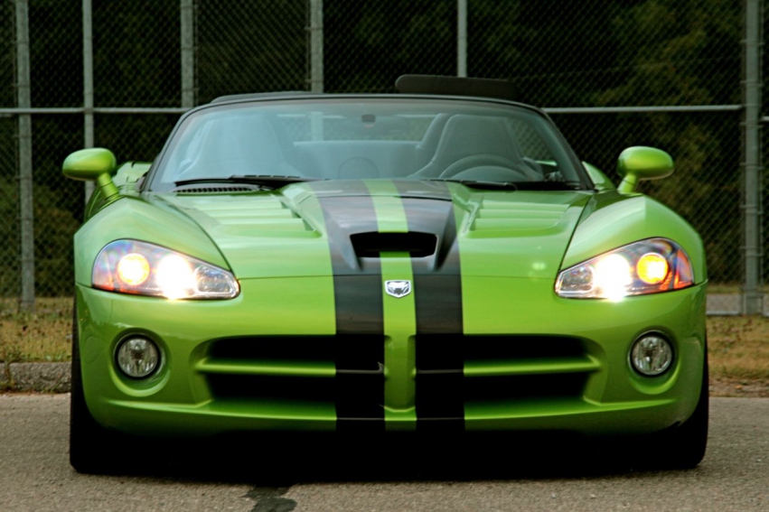 Авто обои Dodge Dodge Viper SRT-10 2008