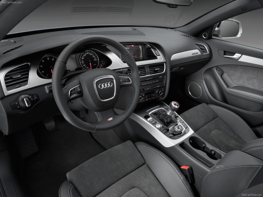 Авто обои Audi Audi A4 Avant (2009)