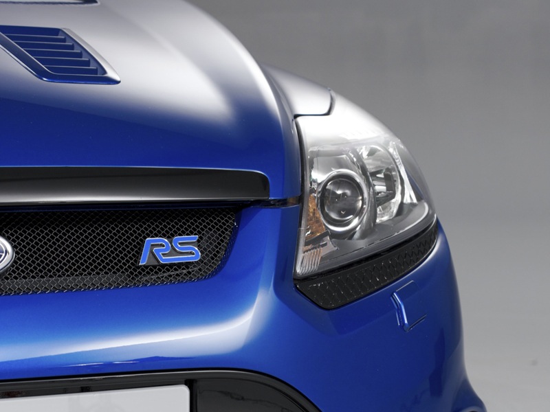 Авто обои Ford Focus RS in Blue 2009