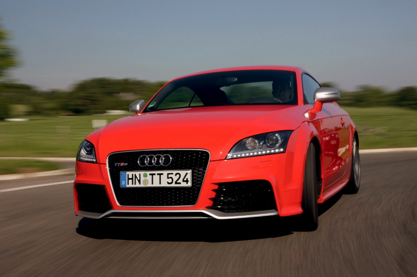 Авто обои Audi TT RS 2010