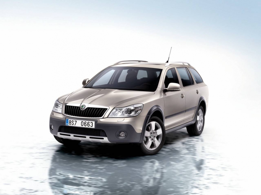 Авто обои Skoda Octavia Scout 2010