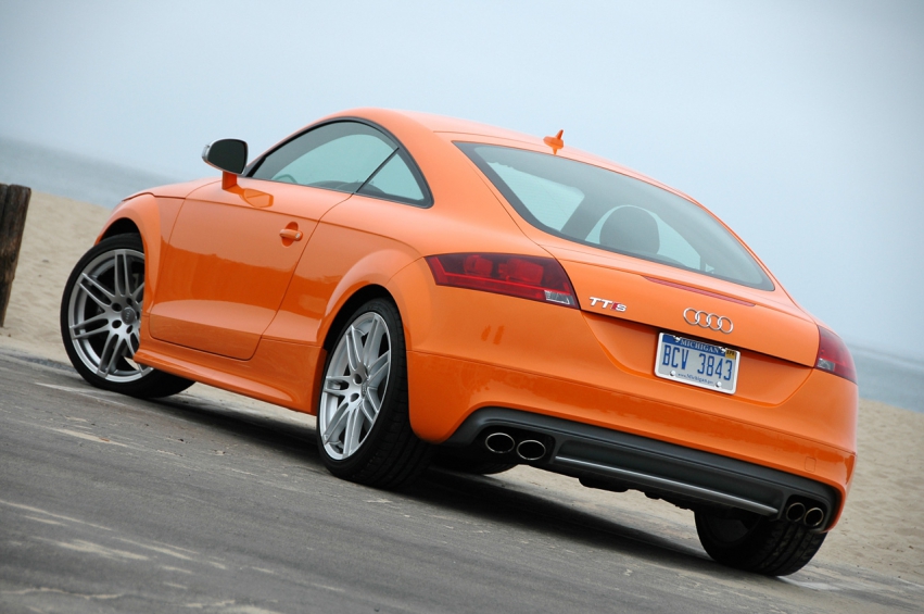 Авто обои Audi TTS in orange